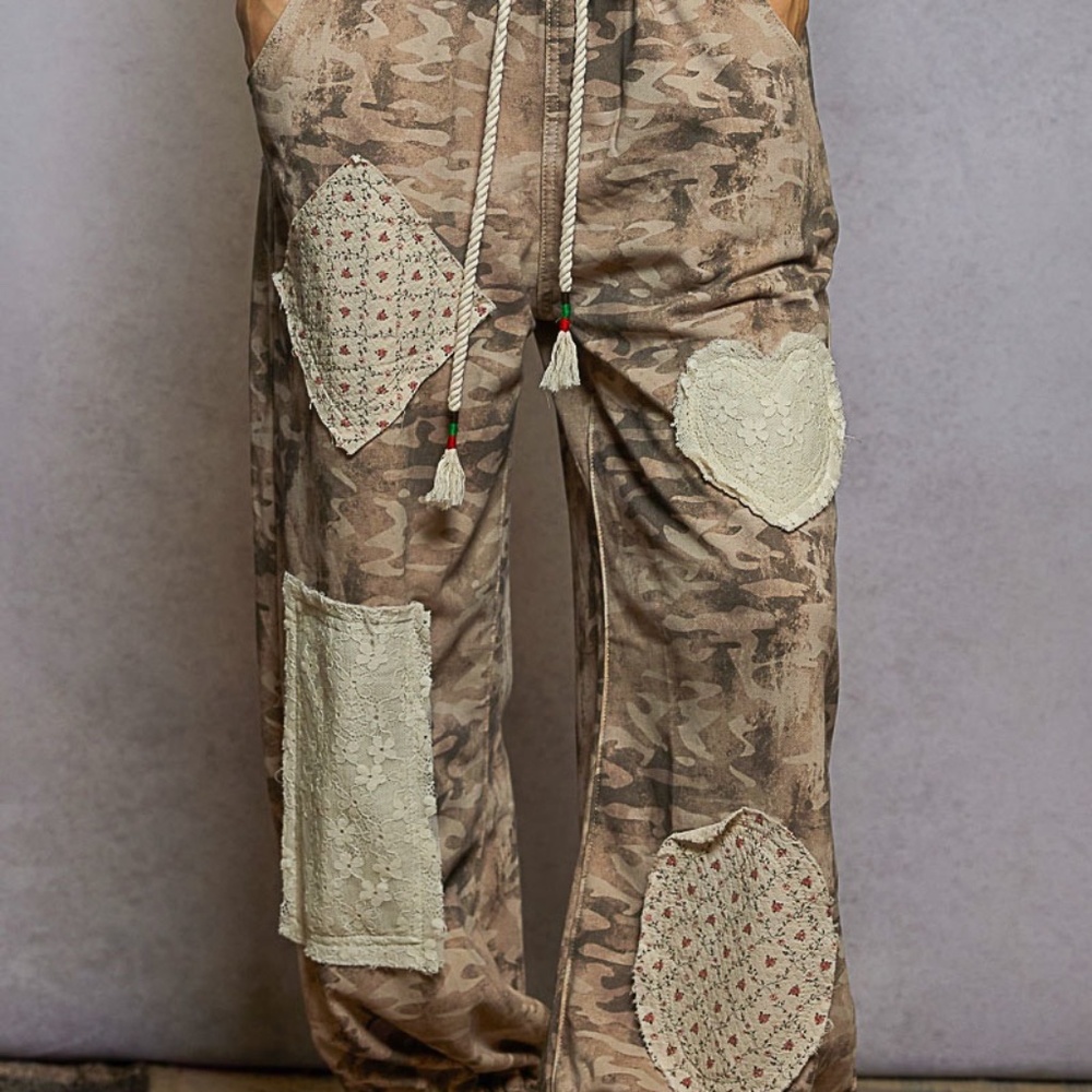 New POL Relaxed Fit Jogger Pants French Terry Camo Patchwork Elastic Waist Roomy - Picture 3 of 10